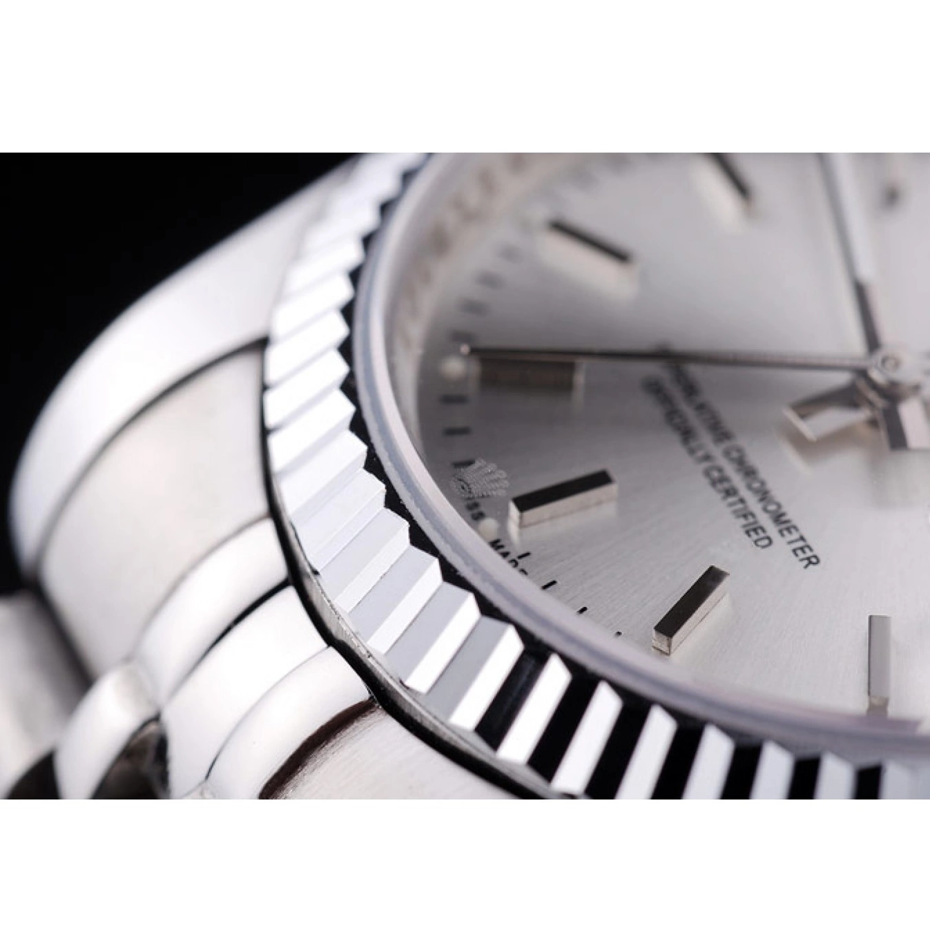Aaa replica watch Bezel Silver Ribbed Datejust Dial 7457 Rolex 0725
